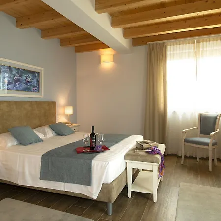 ホテル Borgo Romantico Relais