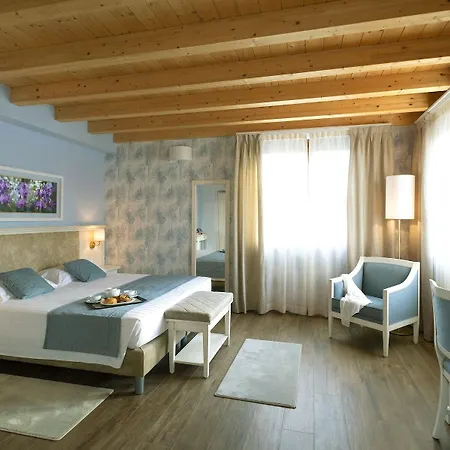 Borgo Romantico Relais 3* カヴァイオーン・ヴェロネーゼ