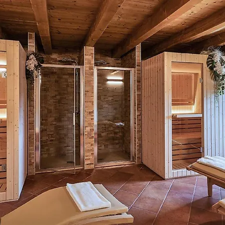 Borgo Romantico Relais מלון 3*
