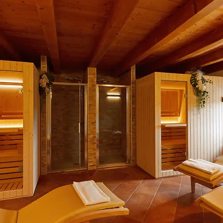 Borgo Romantico Relais Hotel 3*