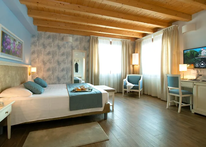 Borgo Romantico Relais Hotel Cavaion Veronese