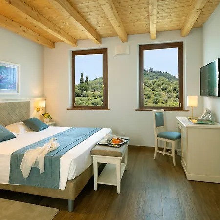 ホテル Borgo Romantico Relais