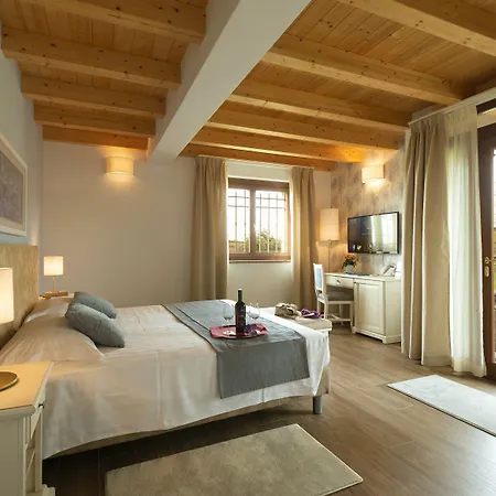 ホテル Borgo Romantico Relais 3*